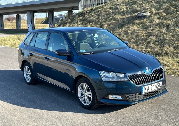 Skoda Fabia cena 37900 przebieg: 167600, rok produkcji 2020 z Warszawa małe 232